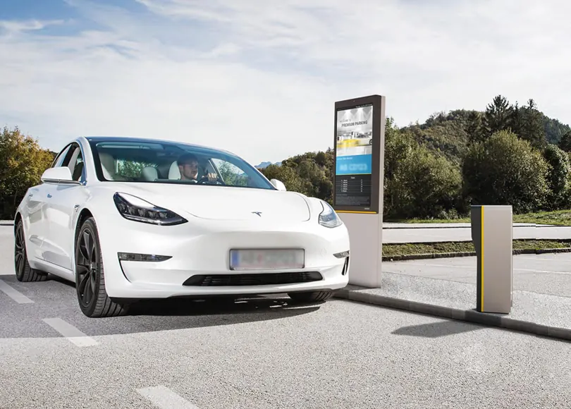 Kamerabasierte Parkraumüberwachung mit automatischer Kennzeichenerfassung